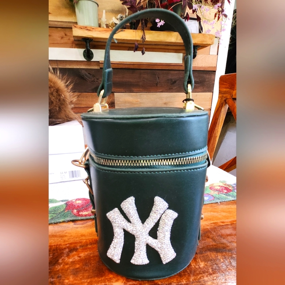YANKEE Bucket Purse-Brand New